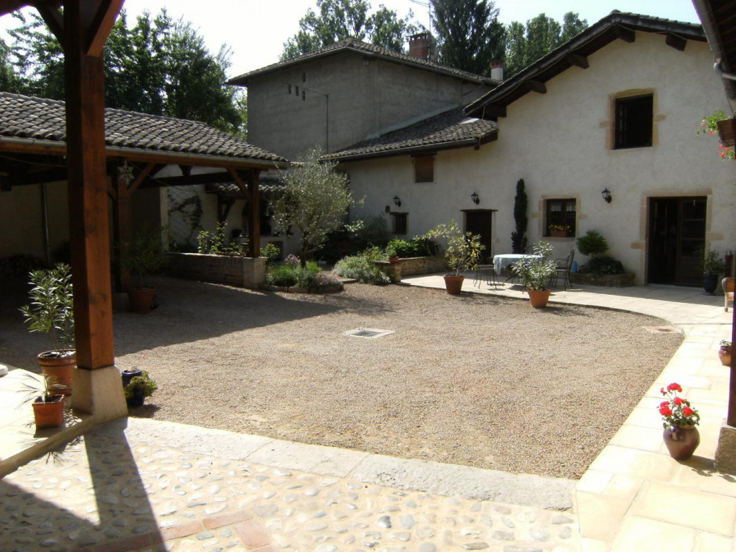 photo 0
