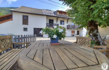 G&icirc;te n&deg;G33040 Valserh&ocirc;ne - Ain - photo