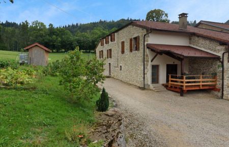 G&icirc;te n&deg;G11050 Apremont - Ain - photo