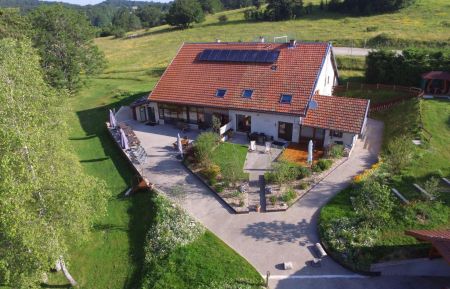 G&icirc;te de groupe n&deg;G187409 Haut Valromey - Ain - photo