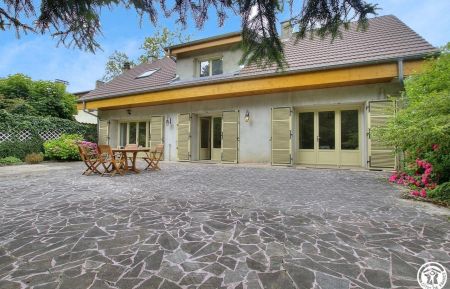 G&icirc;te n&deg;G4060 Amb&eacute;rieu-en-Bugey - Ain - photo