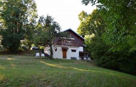 G&icirc;te n&deg;G298010 Plagne - Ain - Gite c&ocirc;t&eacute; jardin