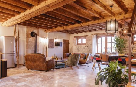 G&icirc;te n&deg;G289050 P&eacute;ronnas - Ain - photo