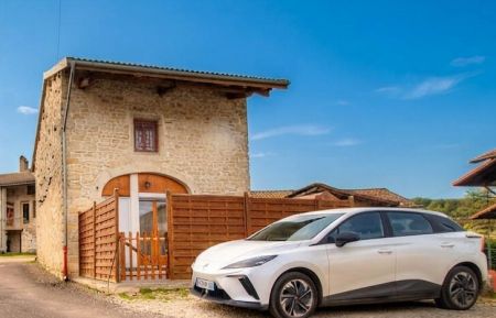 G&icirc;te n&deg;G374070 Saint-Martin-du-Mont - Ain - photo