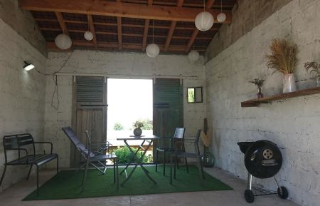 G&icirc;te n&deg;G92020 Ch&acirc;tillon-la-Palud - Ain - Un "garage" avec  ouverture pour profiter d'un espace privatif.