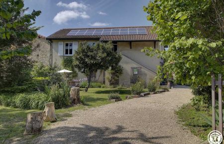 G&icirc;te n&deg;G72010 Ceyz&eacute;riat - Ain - Acc&egrave;s ind&eacute;pendant au g&icirc;te