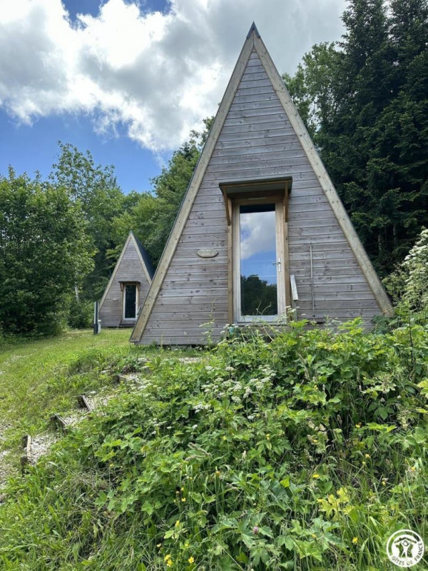 Yourte Espace Rivoire-tipi Et Yourtes à Vieu-d'izenave, Ain