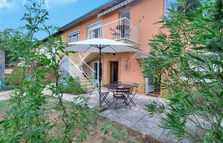 G&icirc;te n&deg;G427020 Tr&eacute;voux - Ain - photo