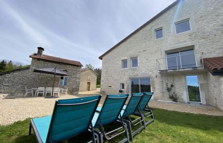 G&icirc;te n&deg;G373701 Saint-Martin-du-Fr&ecirc;ne - Ain - photo