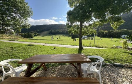 G&icirc;te n&deg;G104040 Ch&eacute;zery-Forens - Ain - photo