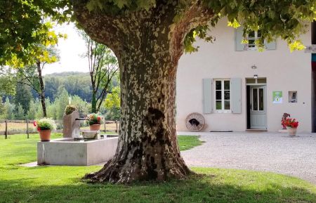 G&icirc;te n&deg;G216001 Lhuis - Ain - Fontaine