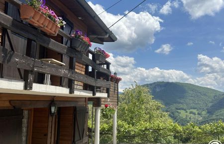 G&icirc;te n&deg;G384040 Saint-Rambert-en-Bugey - Ain - photo