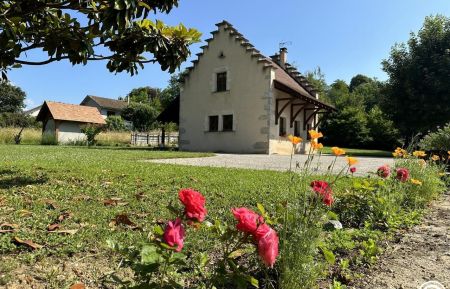 G&icirc;te n&deg;G117010 Conzieu - Ain - photo