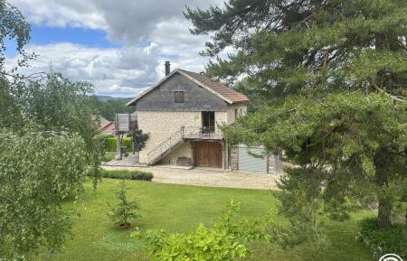 G&icirc;te n&deg;G174040 Giron - Ain - photo