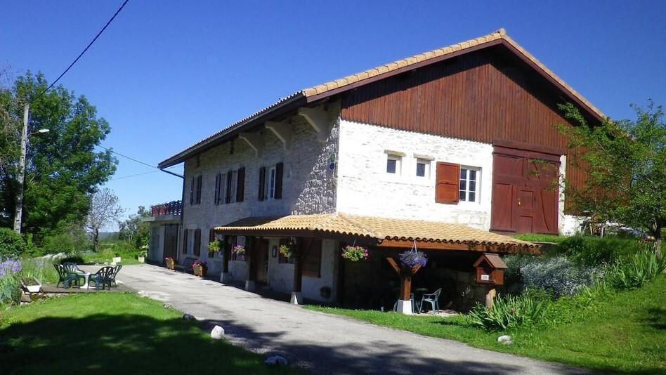 photo 0