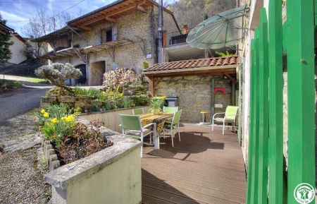 G&icirc;te n&deg;G384070 Saint-Rambert-en-Bugey - Ain - photo