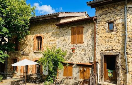 G&icirc;te n&deg;G4040 Amb&eacute;rieu-en-Bugey - Ain - photo
